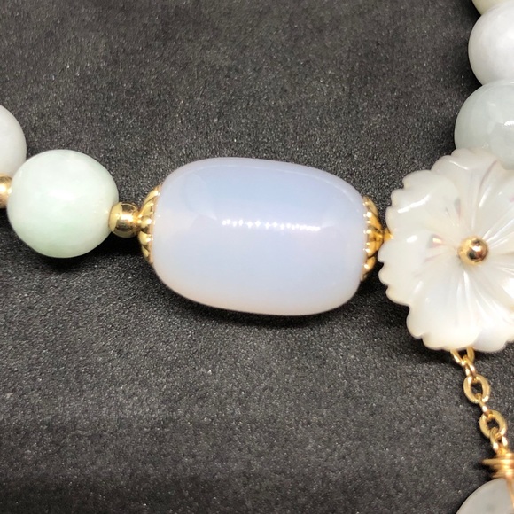 Natural Jade Agate Beads Bracelet - Picture 4 of 13